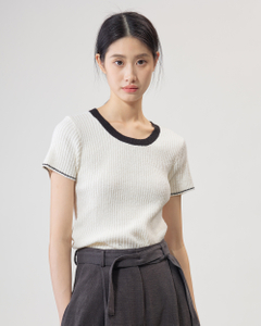 0698 Knitted Short Sleeve Top