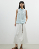 A Sleeveless Stand-up Collar Vest with A Design Sense