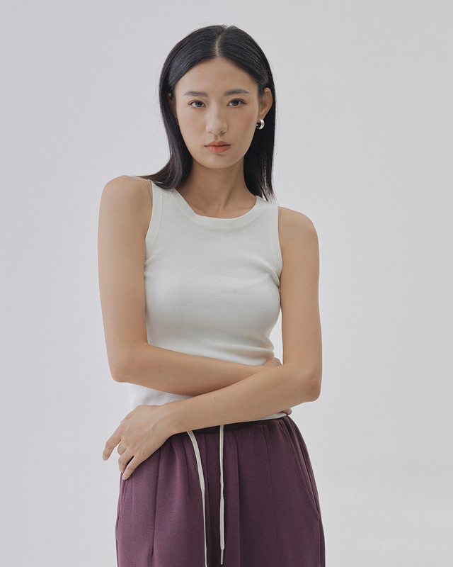 Sleeveless Tight