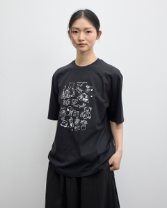Korean Graffiti Print T-shirt