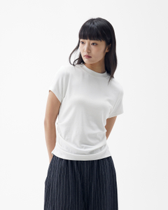 Simple And Form-fitting T-shirt