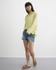 A Simple Hooded Sweatshirt with A Relaxed Feel