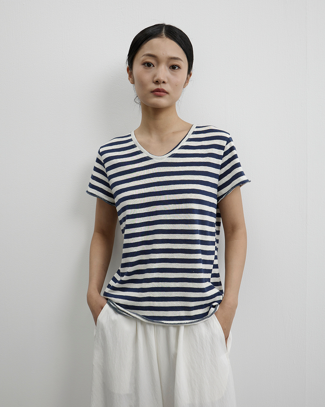 Korean-style Striped V-neck Short-sleeved T-shirt