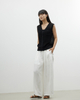 A V-neck Pocket Vest Made of Paper Yarn
